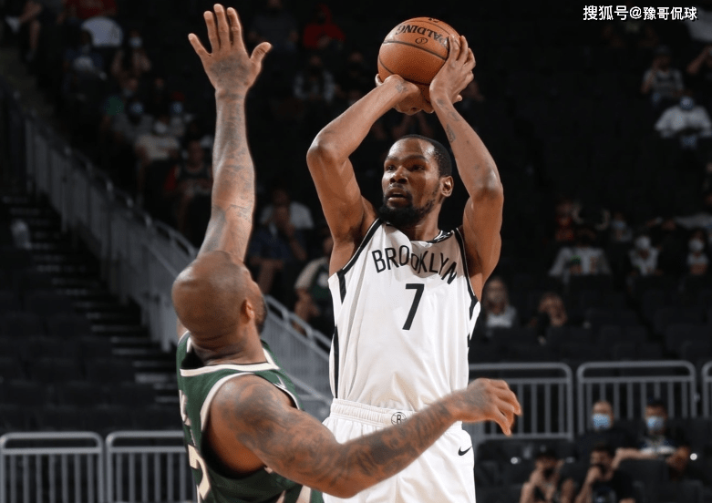 九游app下载-雄鹿实现连胜，双外援共砍分